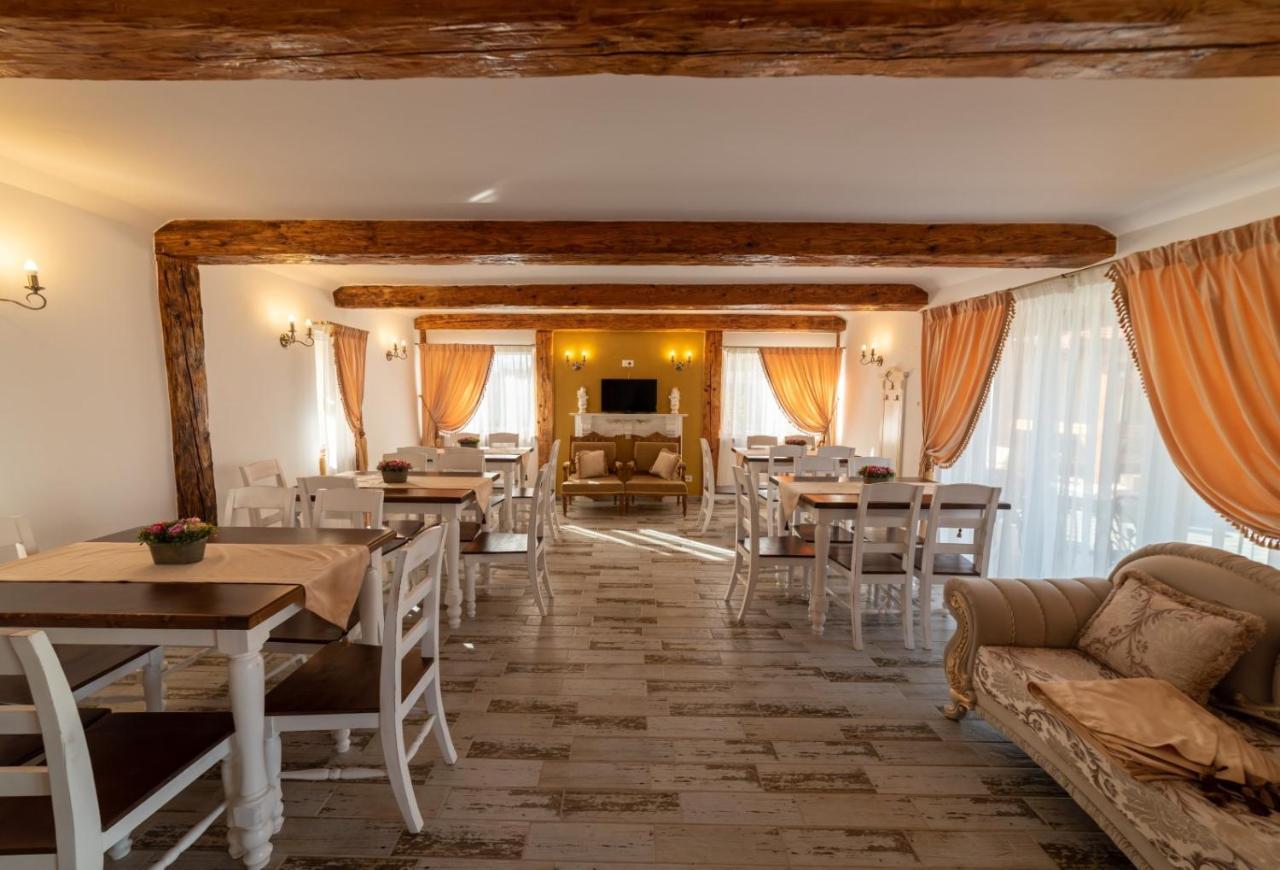 Boutique Vila Cristian  Luaran gambar