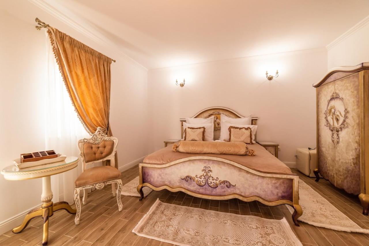 Boutique Vila Cristian  Luaran gambar
