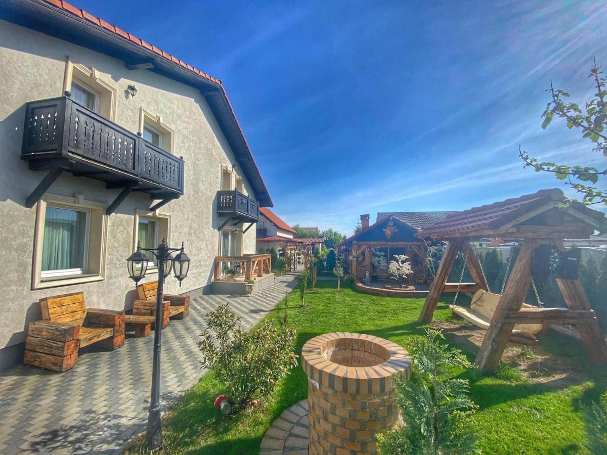 Boutique Vila Cristian  Luaran gambar